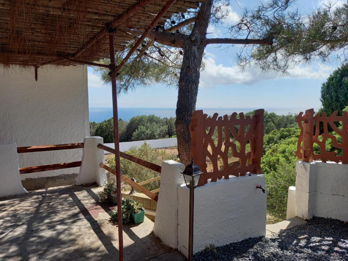 Apartments Casa Vacanze Porto Pino Eksteriør billede