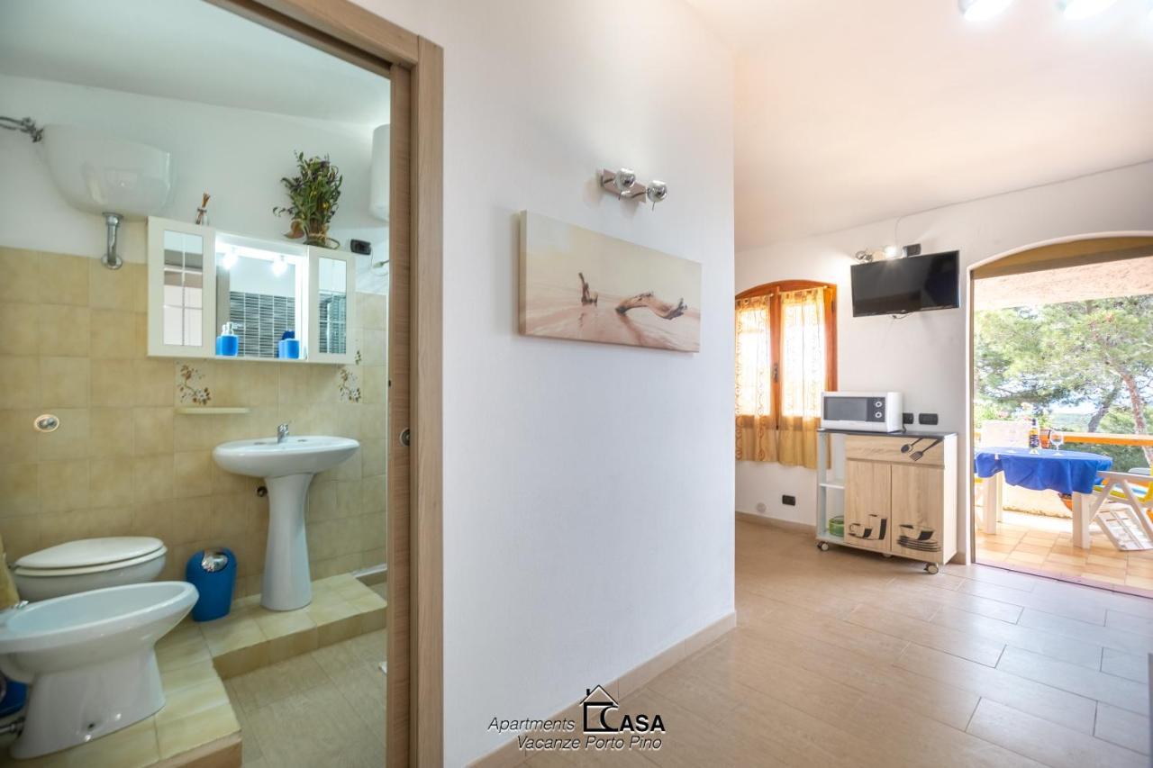 Apartments Casa Vacanze Porto Pino Eksteriør billede