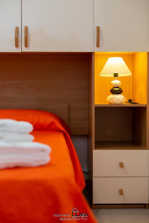 Apartments Casa Vacanze Porto Pino Eksteriør billede
