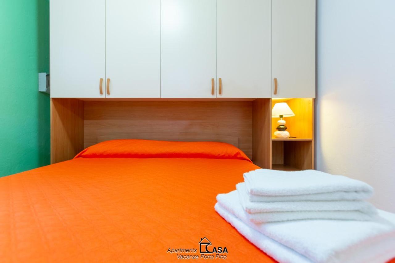 Apartments Casa Vacanze Porto Pino Eksteriør billede