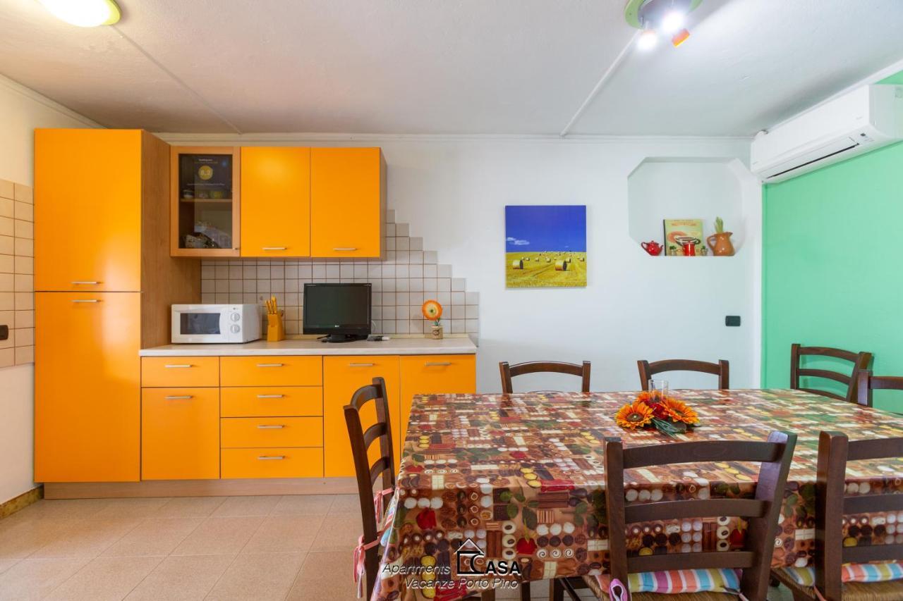 Apartments Casa Vacanze Porto Pino Eksteriør billede