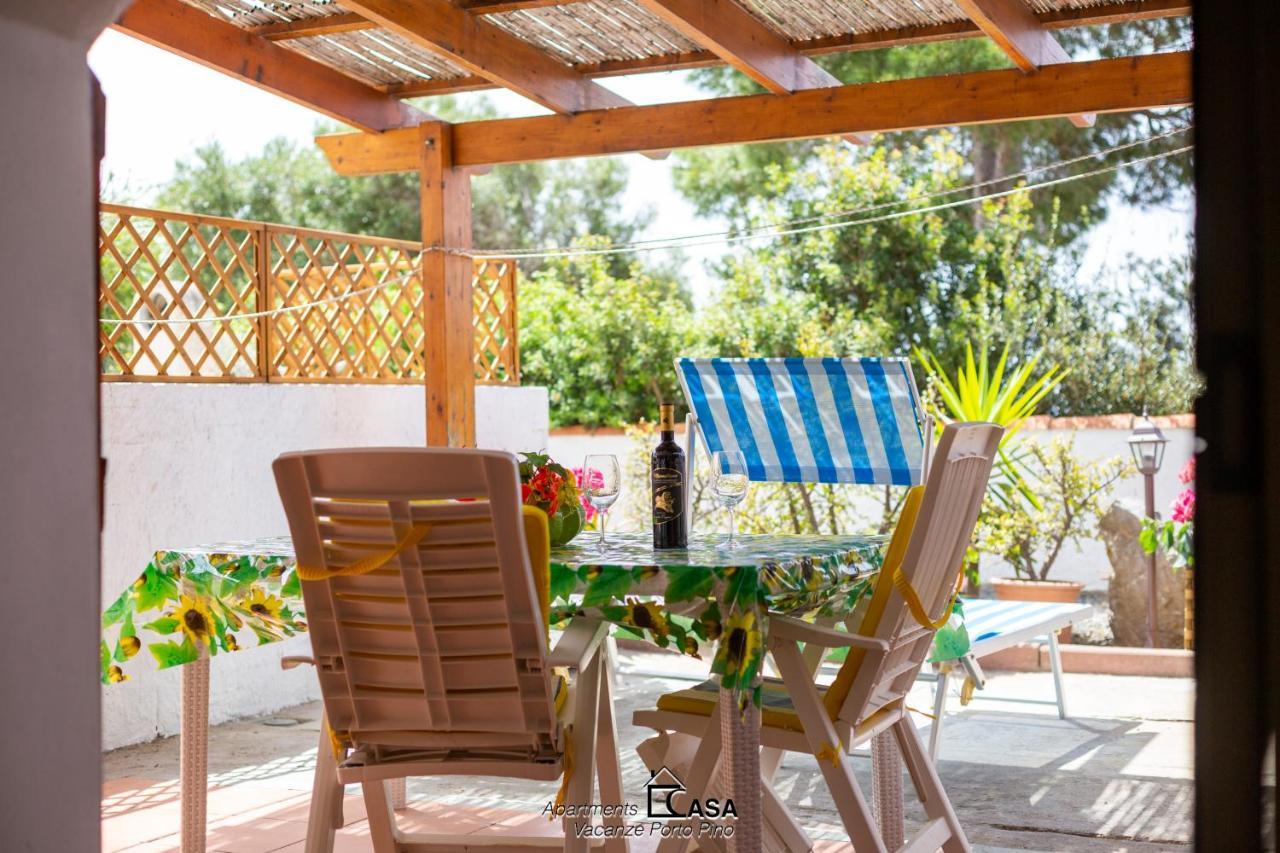 Apartments Casa Vacanze Porto Pino Eksteriør billede